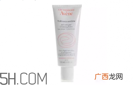 皮肤干燥用什么护肤品比较好