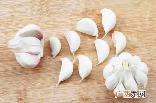 腹泻吃什么食物（推荐几种能够快速缓解腹泻的