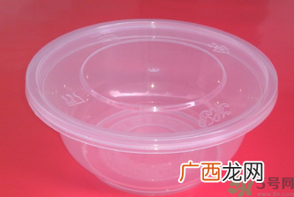 一次性饭盒可以放微波炉加热吗？一次性饭盒加热有毒吗？