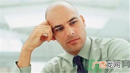 每天掉发多少算正常?秋季掉发严重怎么办?