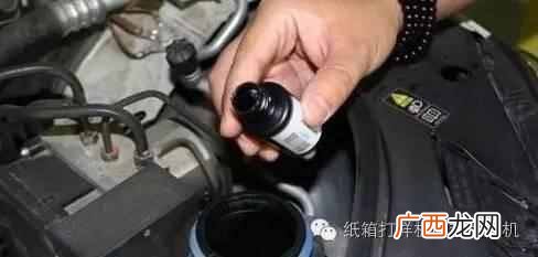 三分钟完成 自制玻璃水，配方原来这么简单