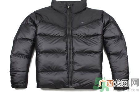 羽绒服怎么洗？白色羽绒服怎么洗？