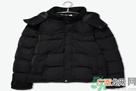 羽绒服怎么洗？白色羽绒服怎么洗？