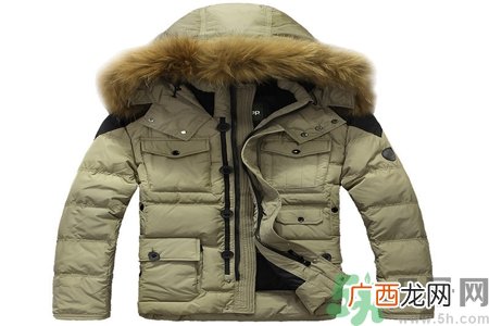 羽绒服怎么洗？白色羽绒服怎么洗？