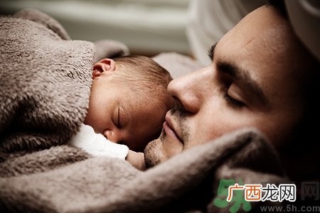 婴儿吃东西不消化怎么办?妈妈如何预防改善