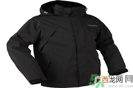 冲锋衣怎么洗？手洗怎么洗冲锋衣？