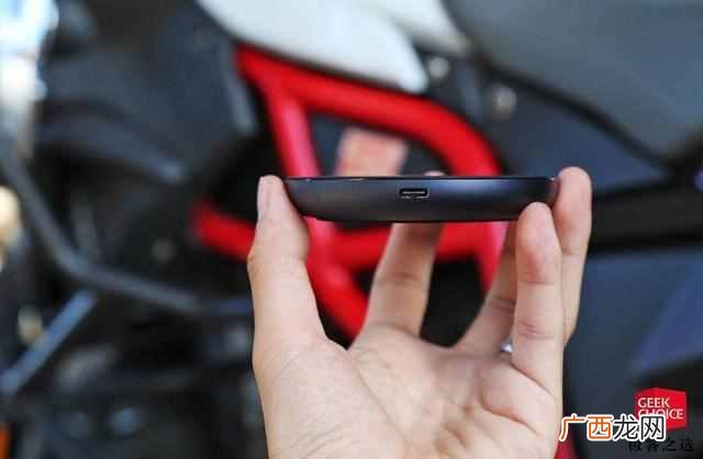 无线充电器哪个品牌值得买？小米性价比最高的
