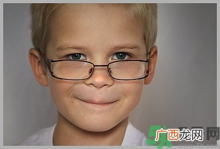 近视会遗传给孩子吗?近视遗传怎么办