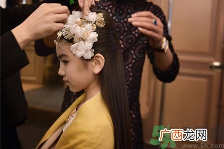 9岁女生的标准身高体重是多少？9岁女生正常身高体重是多少？