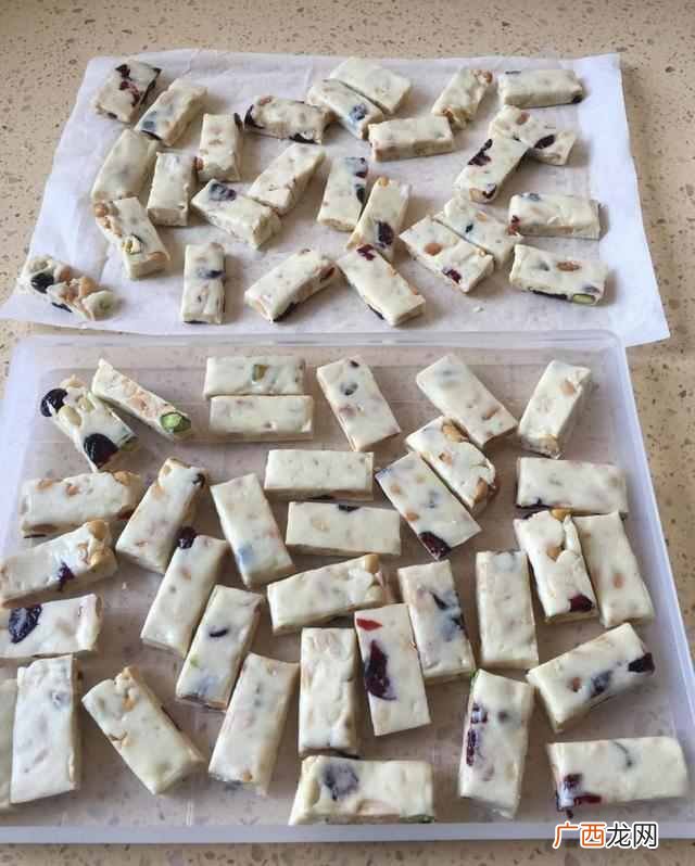 牛轧糖的做法?牛轧糖这样做隔壁小孩馋哭了