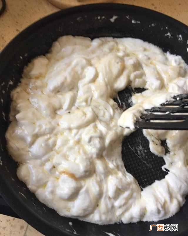 牛轧糖的做法?牛轧糖这样做隔壁小孩馋哭了