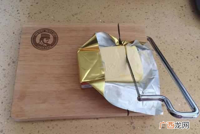 牛轧糖的做法?牛轧糖这样做隔壁小孩馋哭了
