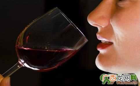 酒精过敏怎么办？医生告诉你过敏应该这样处理