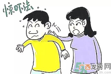 引起打嗝的原因是什么？宝宝打嗝不止怎么办？