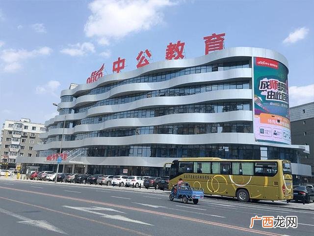 中国最有钱的女人图片,中国最有钱的十大女人图片
