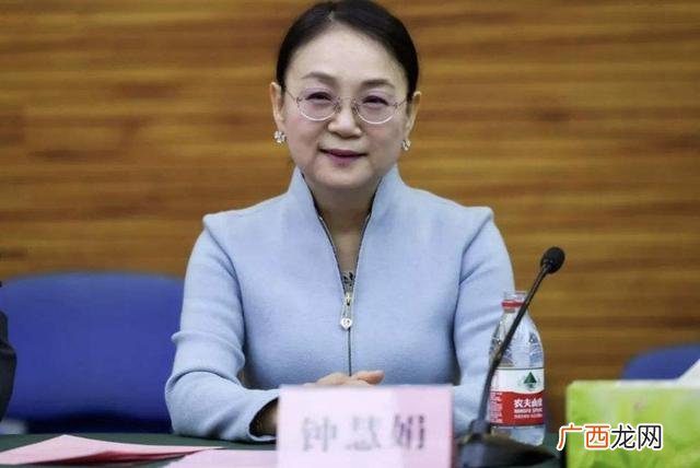 中国最有钱的女人图片,中国最有钱的十大女人图片