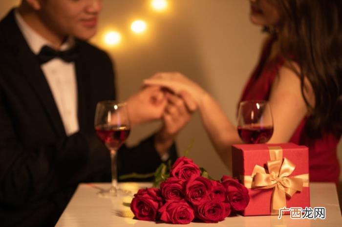 研究了上百个离婚女人带娃的案例 一个离婚带孩子的女人心理