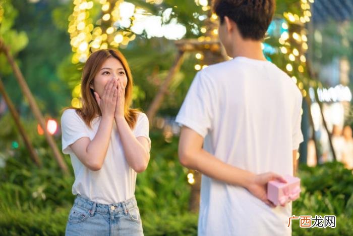 研究了上百个离婚女人带娃的案例 一个离婚带孩子的女人心理