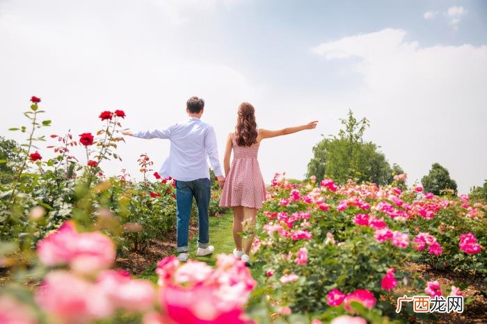 研究了上百个离婚女人带娃的案例 一个离婚带孩子的女人心理