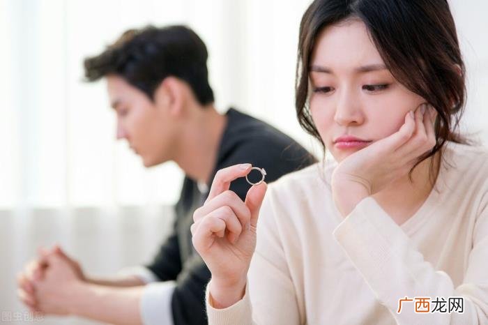 男方却坚持不同意离婚 女人出轨提出离婚老公不离