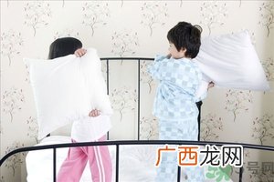 枕头潮湿有什么危害?枕头潮湿发霉怎么办?