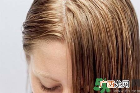 头发出油厉害怎么回事？头发出油厉害怎么办？