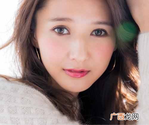 鼻子上长痘痘是什么原因（鼻子上痘痘怎么调理