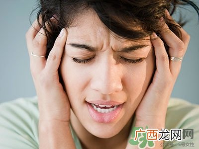 为什么戴耳机耳朵疼?戴耳机耳朵疼能恢复吗?