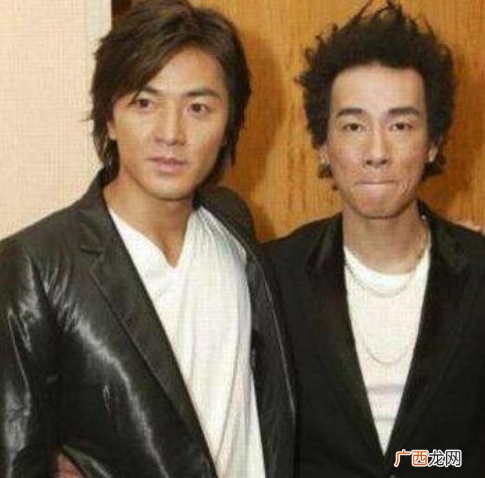 袁弘跟胡歌，胡歌出车祸袁弘曾推掉一年的戏陪伴