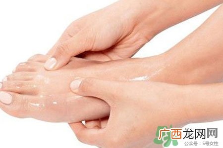 脚趾经常抽筋是缺钙吗？脚趾抽筋是什么原因？