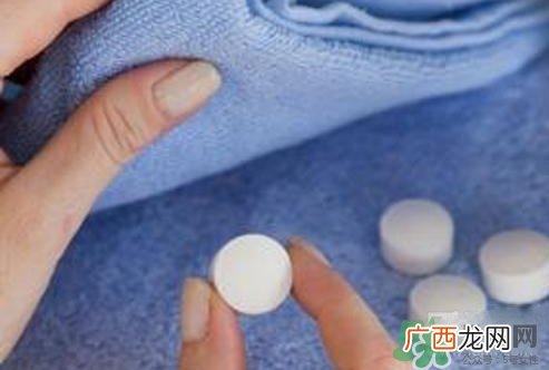 樟脑丸过敏症状樟脑丸过敏了怎么办？