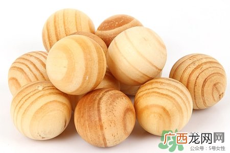 樟脑丸对蟑螂有用吗？祛除蟑螂的小妙招