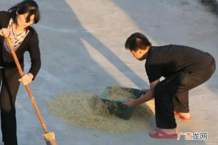 女人为什么不能拜财神，女人为什么不能祭灶