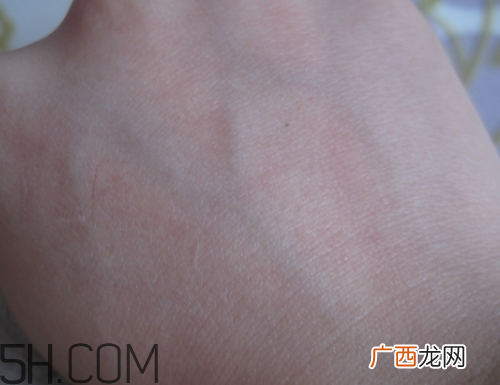 欧莱雅复颜清乳柔肤水适合年龄_适合肤质