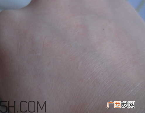 欧莱雅复颜清乳柔肤水适合年龄_适合肤质