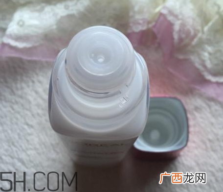 欧莱雅复颜清乳柔肤水适合年龄_适合肤质