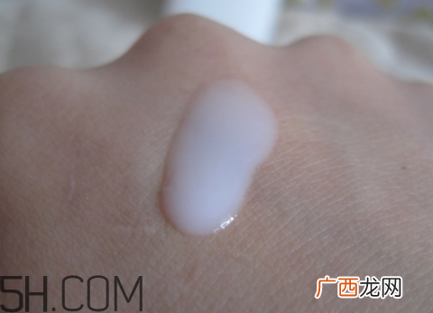 欧莱雅复颜清乳柔肤水适合年龄_适合肤质