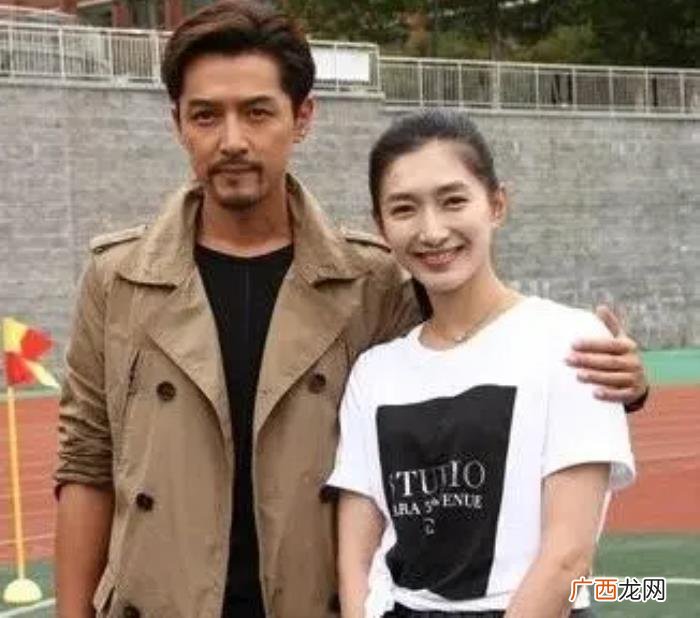 胡歌有自己的工作室吗，胡歌工作室辟谣结婚传闻