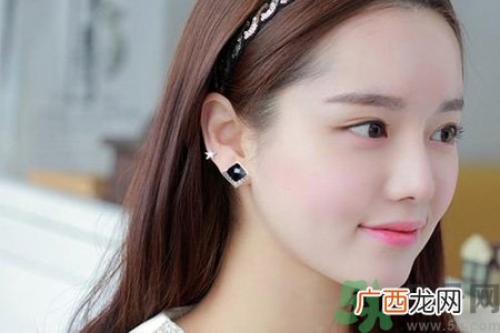 去医院打耳洞挂什么科？去医院打激光耳洞多少钱？
