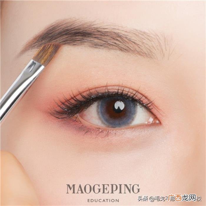 高级脸眉毛，时髦又干净的眉毛能让整张脸都更加高级呢