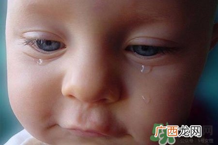 眼睛哭肿了怎么办？眼睛哭肿了如何快速消肿？