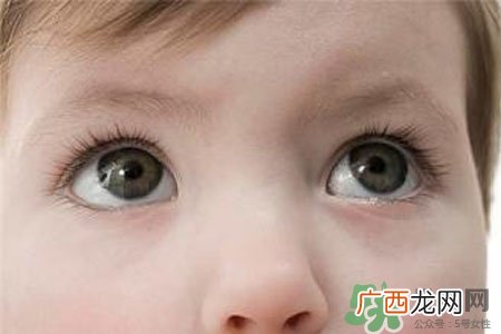 眼睛哭肿了怎么办？眼睛哭肿了如何快速消肿？