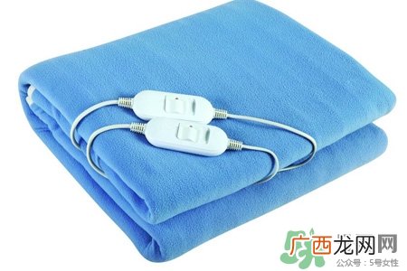 睡电热毯上火流鼻血怎么回事？睡电热毯上火流鼻血怎么办？