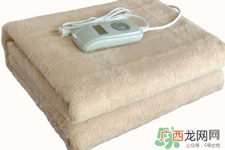 睡电热毯对身体好吗？睡电热毯的好处和坏处