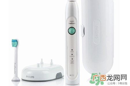 电动牙刷对牙齿好吗？电动牙刷有什么坏处和好处？