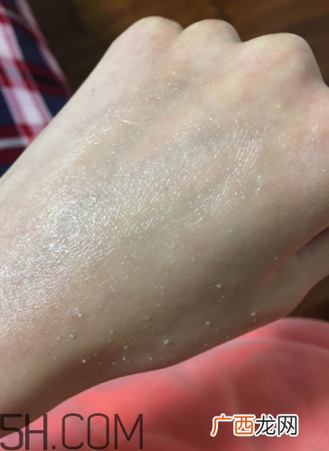 悦木之源活性炭身体磨砂膏怎么样_好用吗