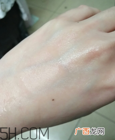 悦木之源活性炭身体磨砂膏怎么样_好用吗