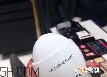 香奈儿la creme main护手霜怎么用？香奈儿鹅卵石护手霜评测