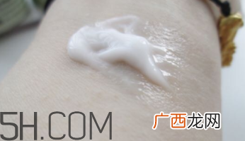 悦木之源维C精华霜怎么样？悦木之源维C精华霜好用吗？