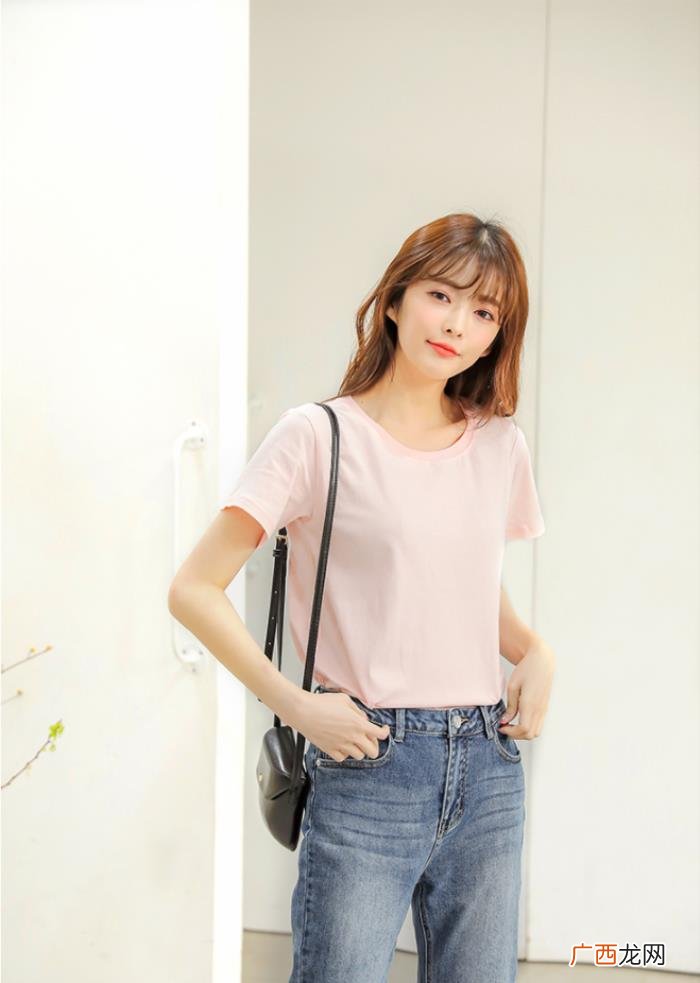17个女生拍照好看姿势 女生图片大全